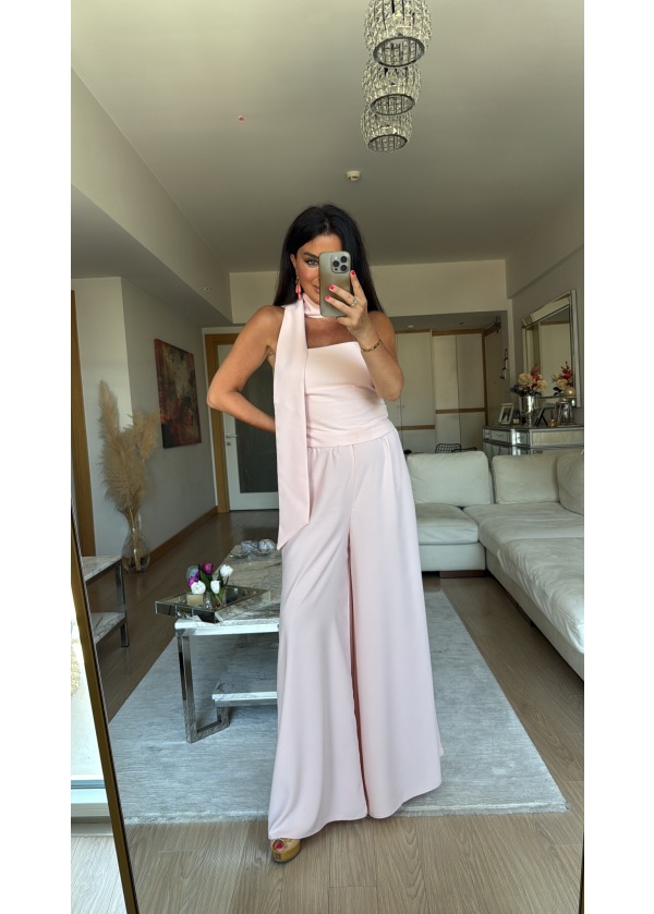 Fularlı Toz Pembe Bluz Pantalon Takım