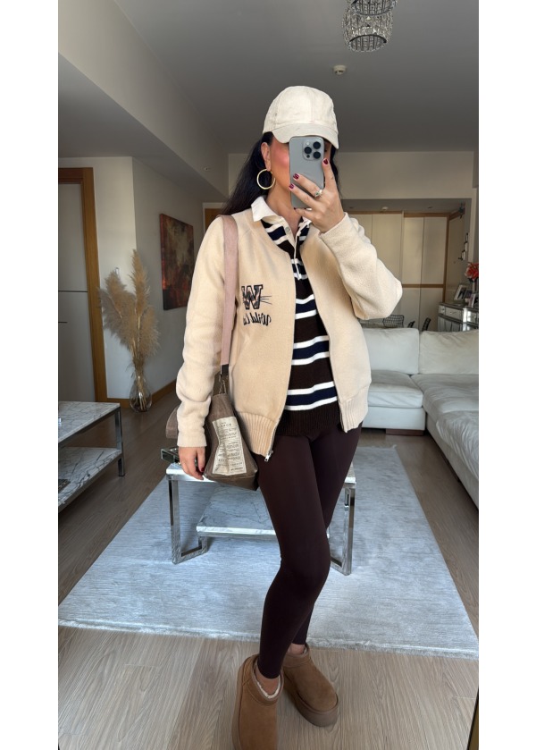 Bej Renk Nakış Ve Yazı Detaylı Bomber Mont