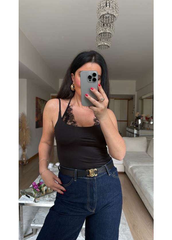 Dantel Yaka Boyundan Bağlamalı Bluz Siyah