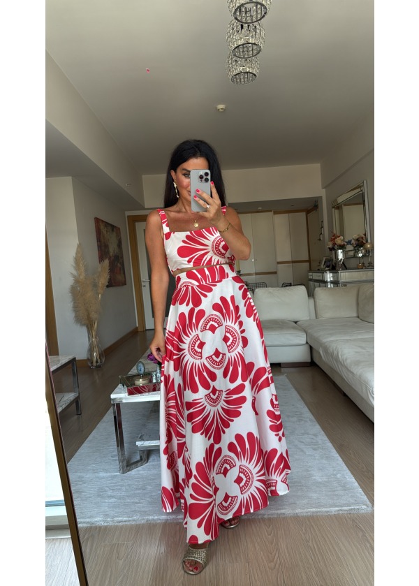 Kırmızı Desenli Bluz Etek Takım